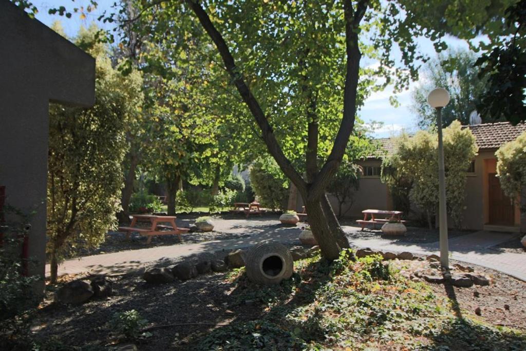 Zahrada ubytování Etnachta Kibbutz Afik