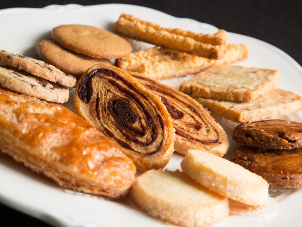 ホテルの敷地内または近くでの食事または食べ物