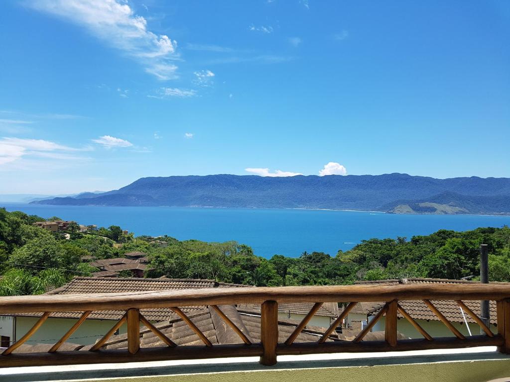  BANGALÔ NO CONDOMINIO YACAMIM PRAIA DO CURRAL ILHABELA