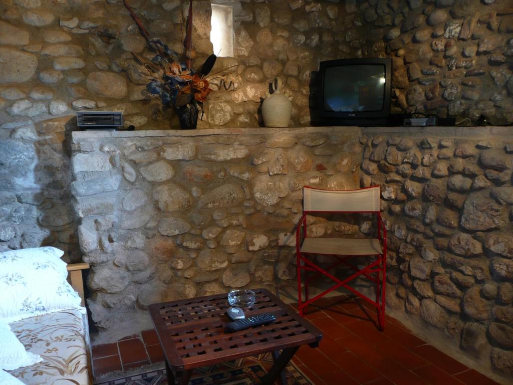 TV a/nebo společenská místnost v ubytování CAN TRAVÉ