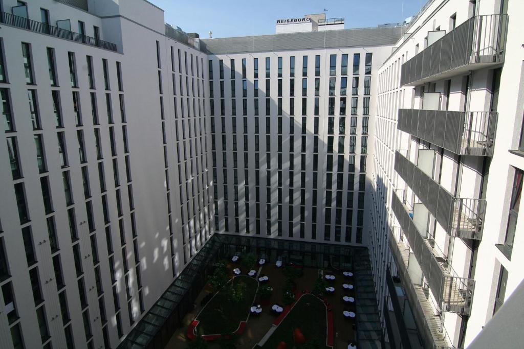 Holiday at Alexanderplatz Apartments - 15