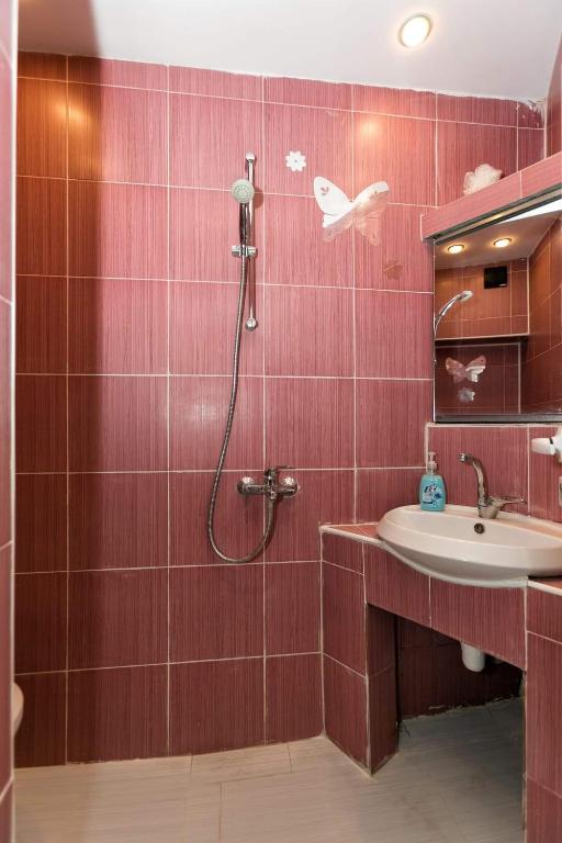 Fotografie z fotogalerie ubytování Guest Rooms Exotic v destinaci Pazardžik
