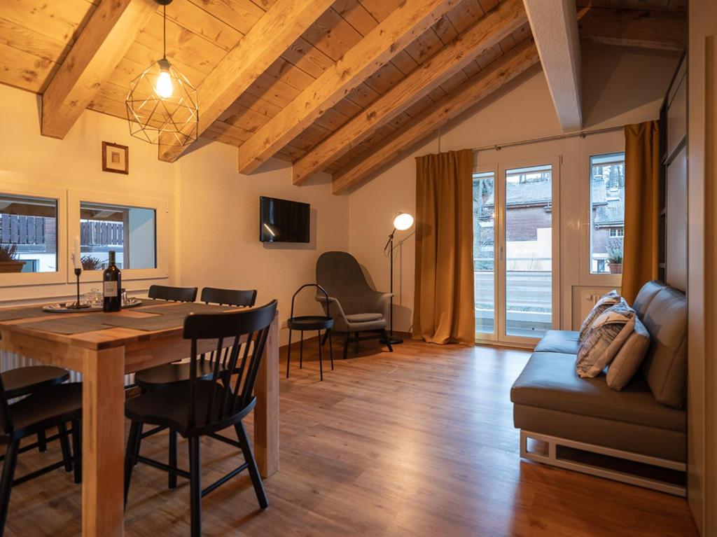TV a/nebo společenská místnost v ubytování Malteserhaus Zermatt