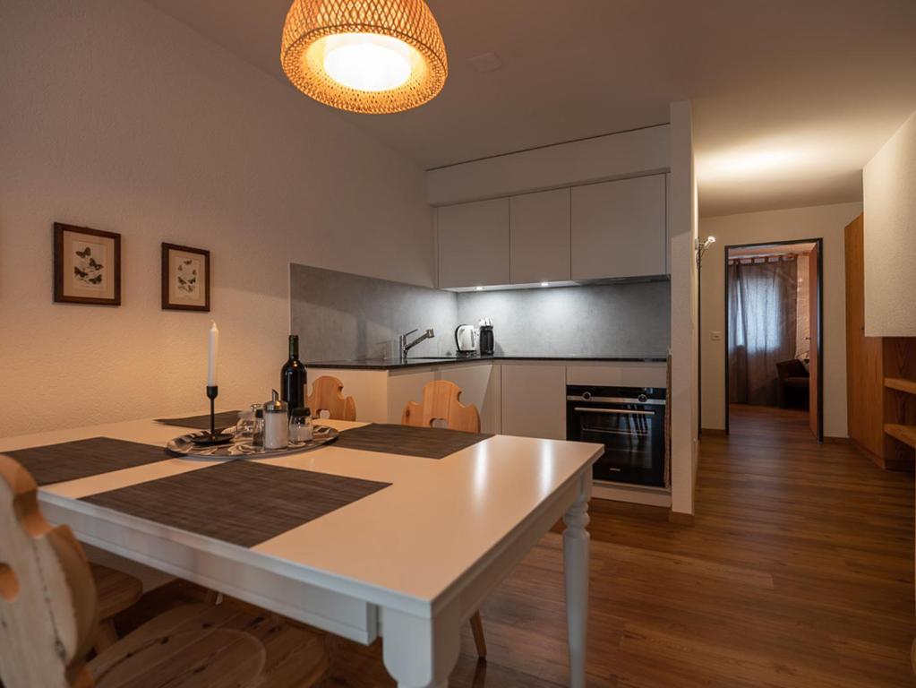 Kuchyň nebo kuchyňský kout v ubytování Malteserhaus Zermatt