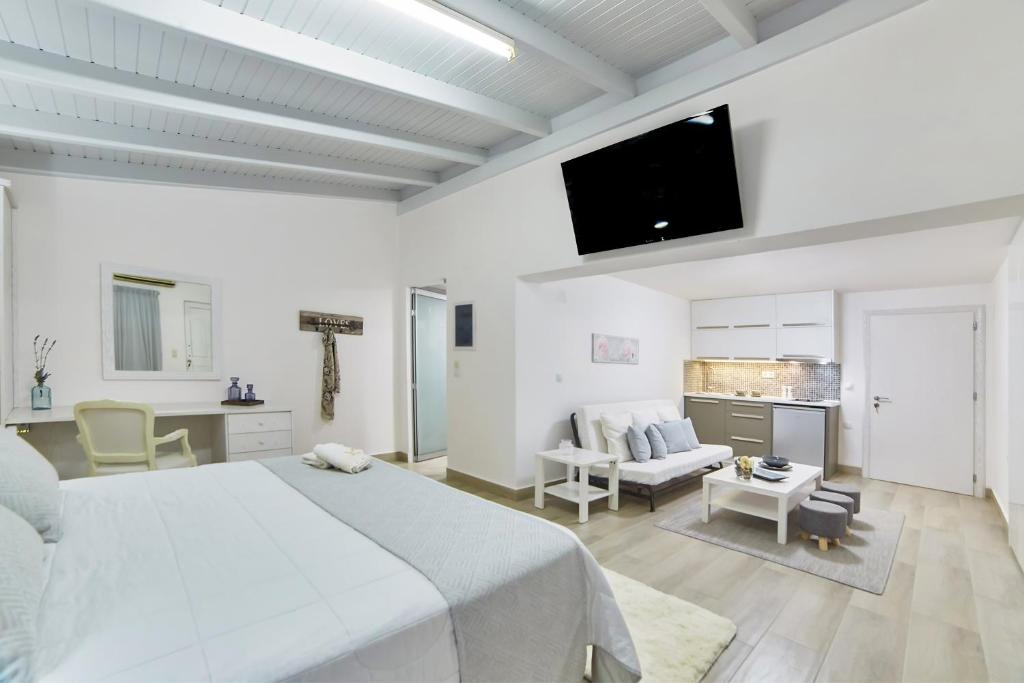 Travel Proud Villa Mare Monte ApartHotel - 初级三人套房