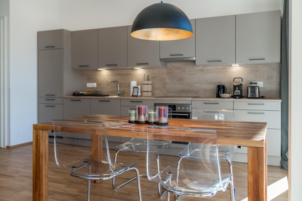 Kuchyň nebo kuchyňský kout v ubytování Deluxe Appartement Berglust