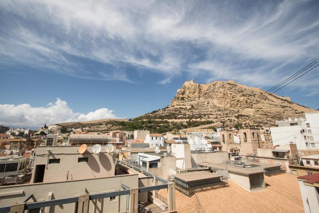 Apartment Alicante historic center, beach and marina ...
