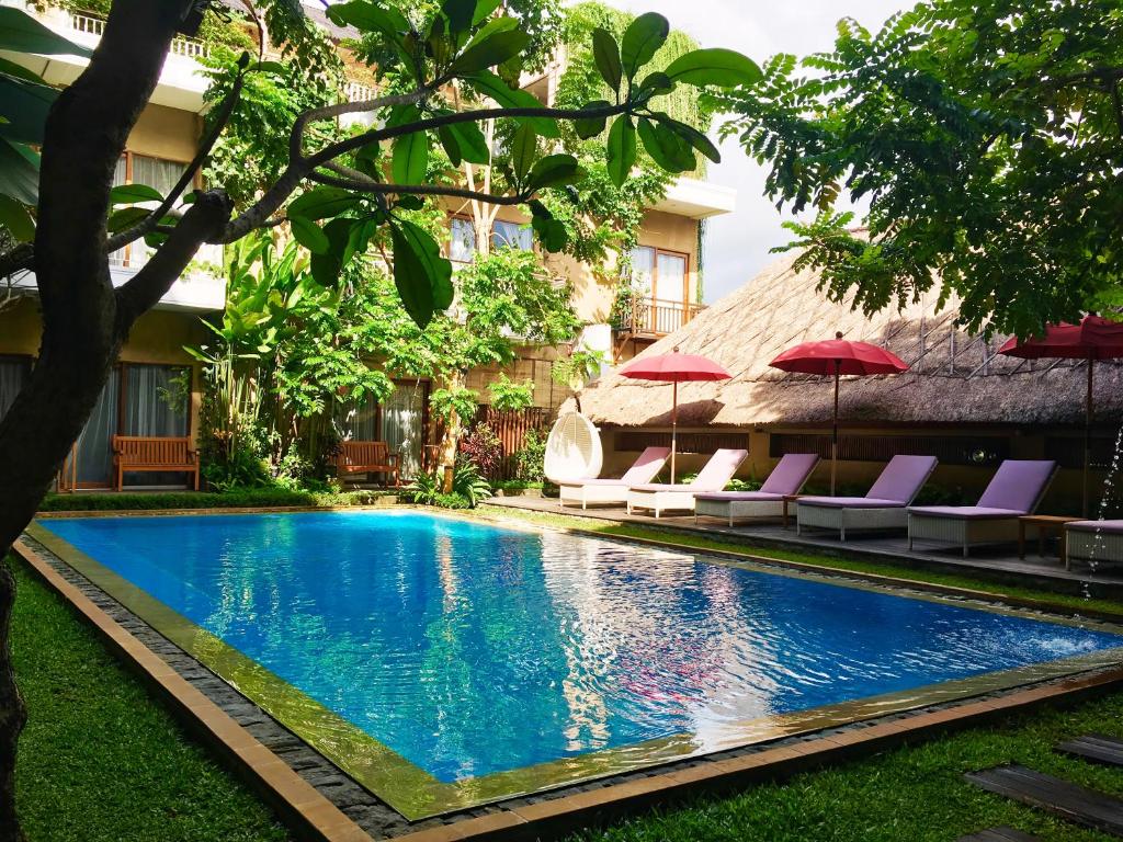 Kolam renang di atau di dekat Hotel Puriartha Ubud - CHSE Certified