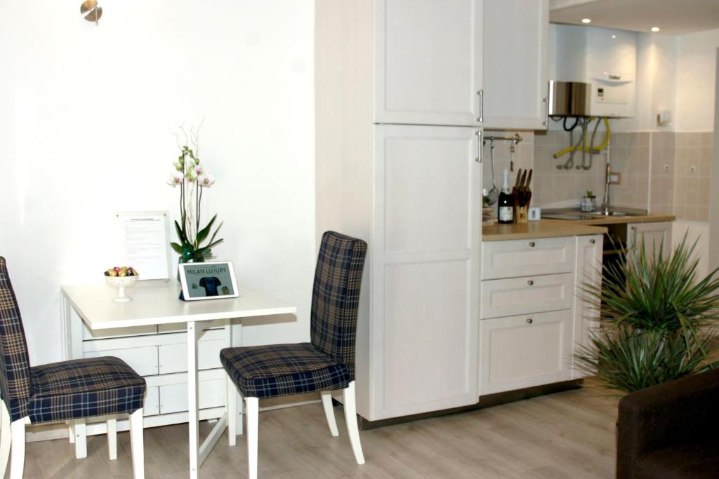 Nhà bếp/bếp nhỏ tại San Luigi Milano Apartment