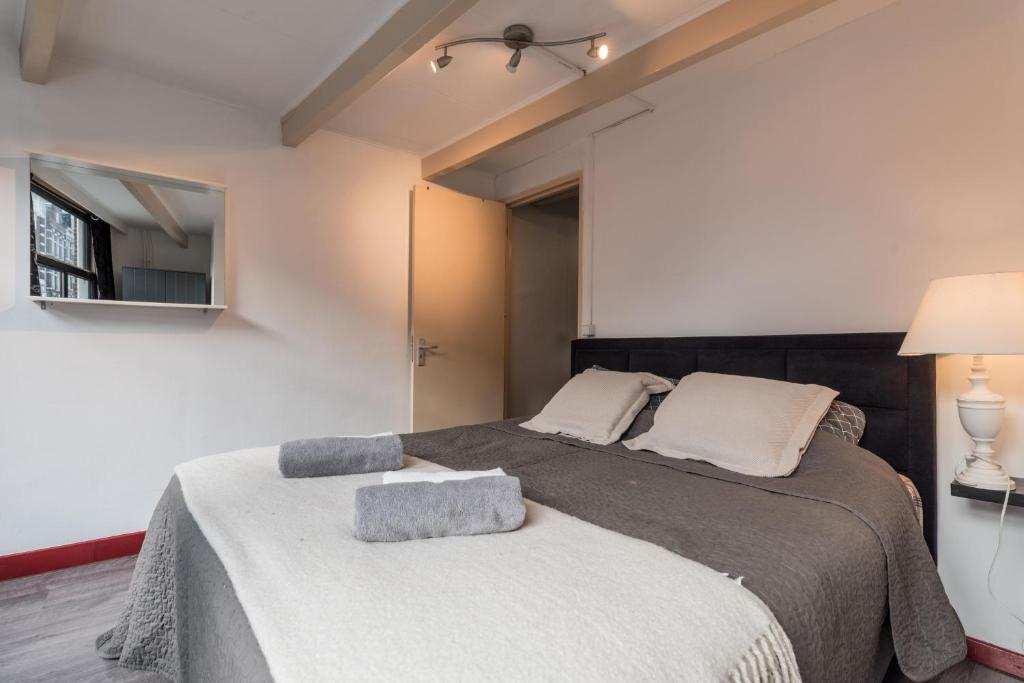 City Heart Station Amsterdam - Apartamento De Dos Dormitorios