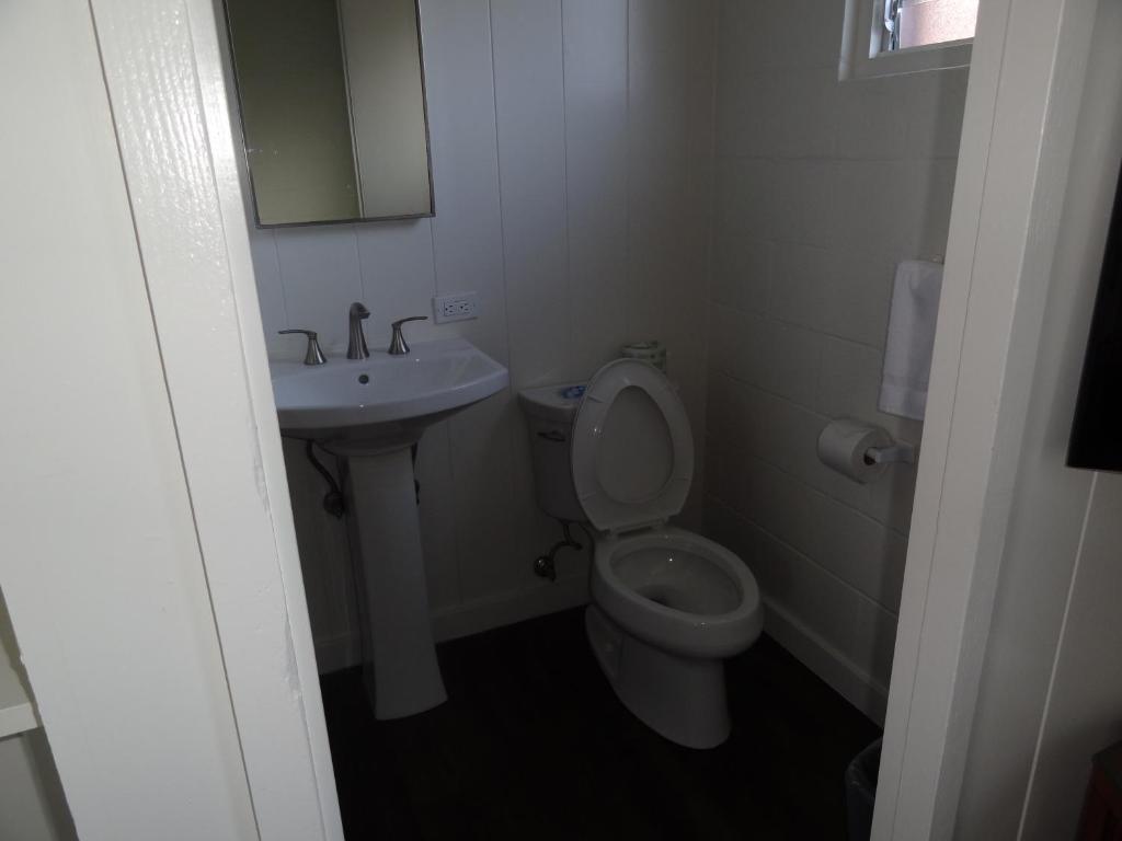 Koupelna v ubytování Tip Top Motel