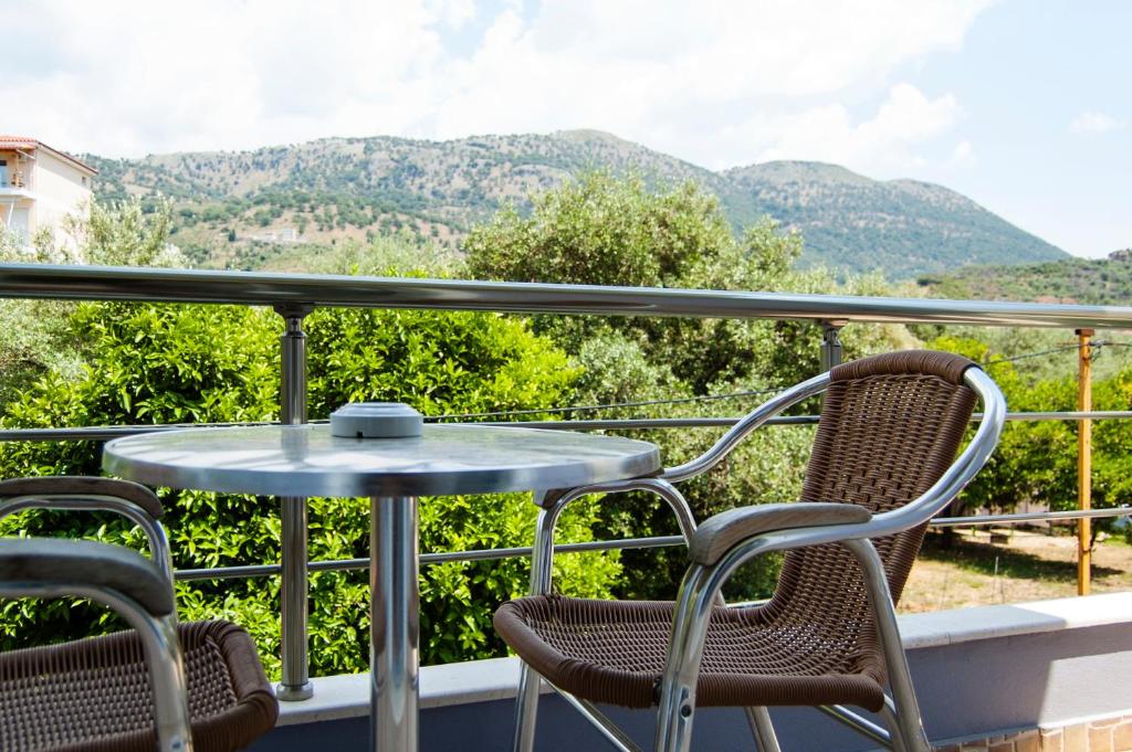 Dhima Hotel - Image 5