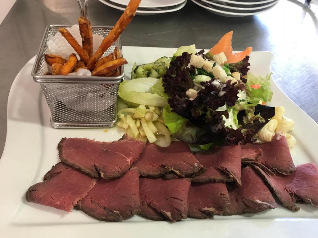 Nourriture dans l'hôtel ou à proximité