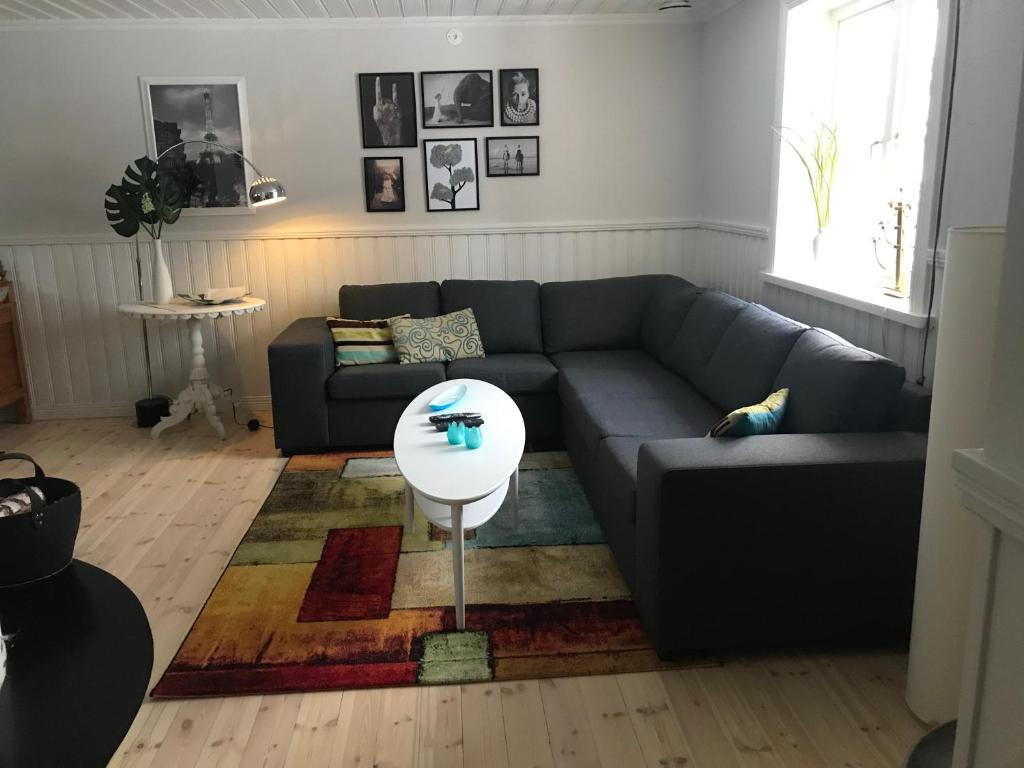 Posezení v ubytování Lilla Huset Oleby