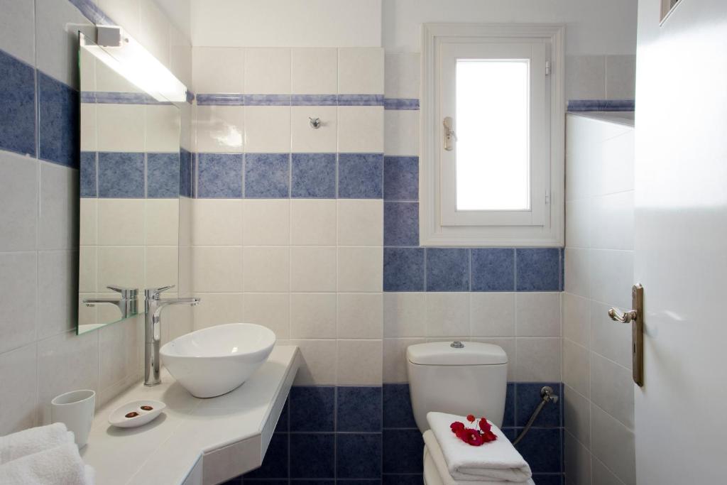 Koupelna v ubytování Alexandra Hotel
