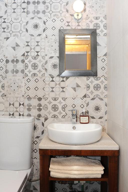 Atu Central Apartment