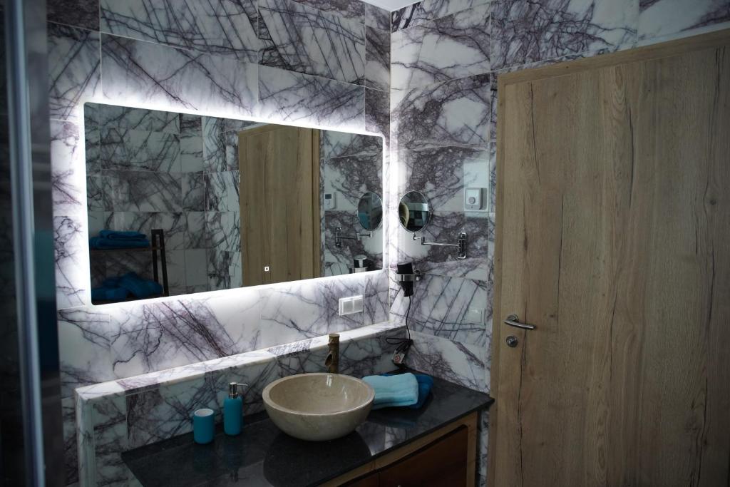 A bathroom at Alpenapartments Steiermark