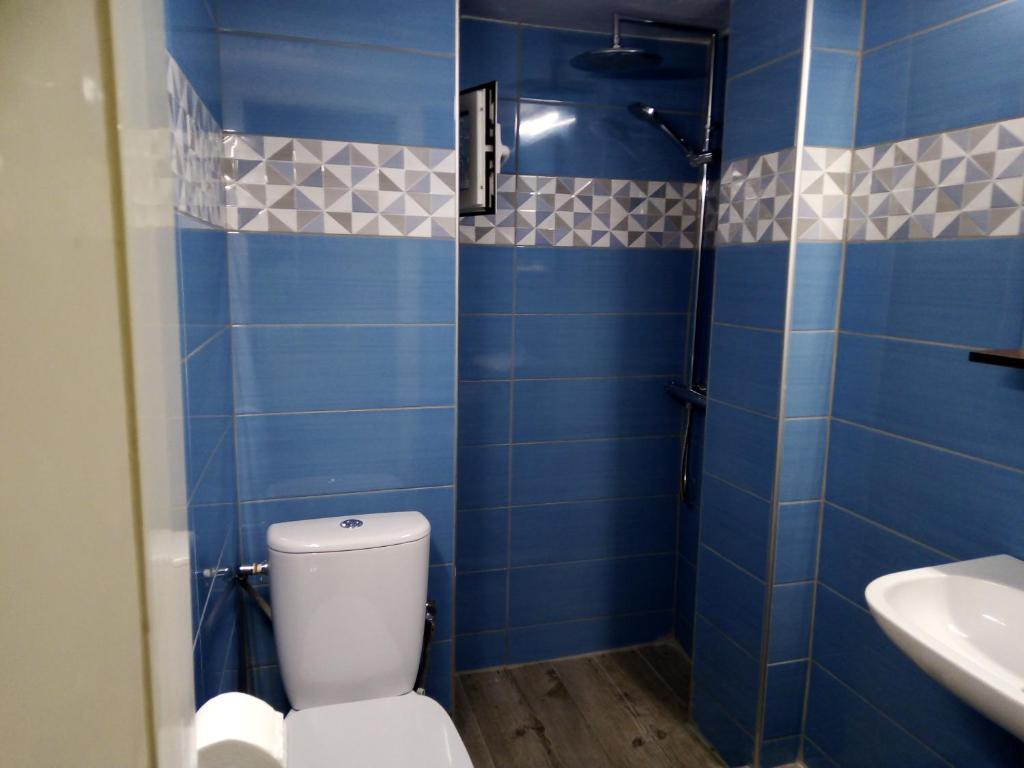 An apartment for 2-4 friends. - 7