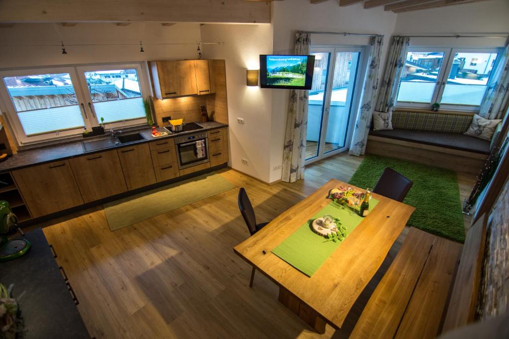 Kuchyňa alebo kuchynka v ubytovaní Ferienwohnung Lechleitner