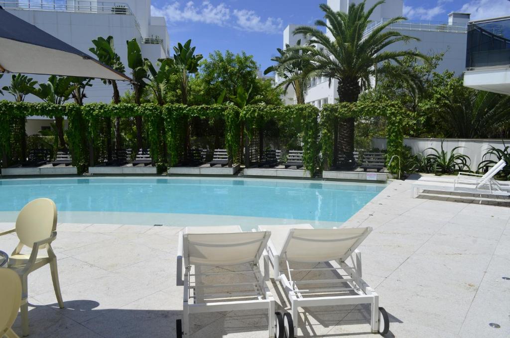  Apartamento de 2 quartos no luxuoso condomínio Jay
