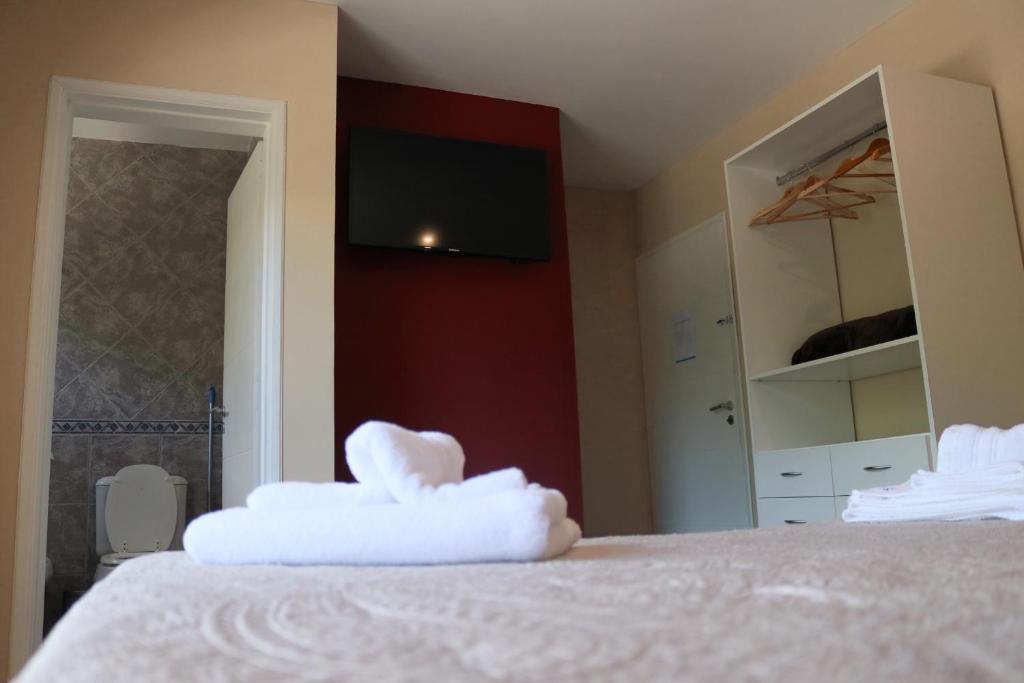 Postel nebo postele na pokoji v ubytování Limay Bed&Breakfast