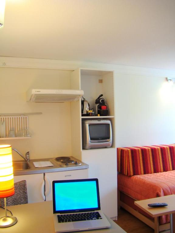 Hôtel Pierre Blanche - Studio (2 Adults)