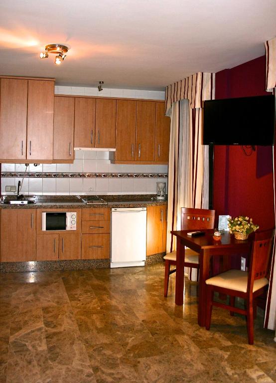 Apartamentos la Fuente - Estudio Con Sofá Cama