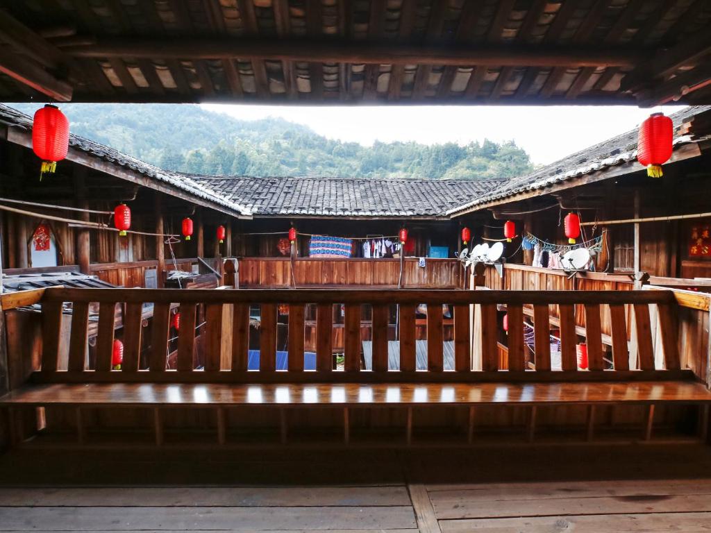 Restaurace v ubytování Tulou Herongzhuang Inn