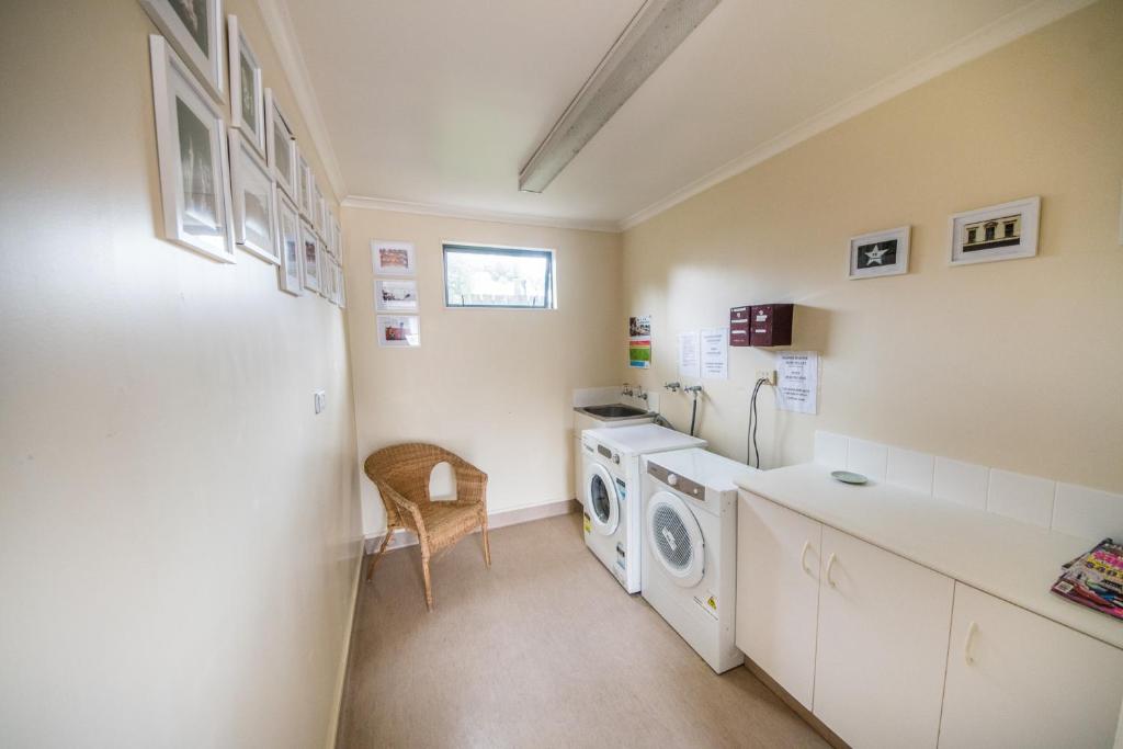 Bay Palm Motel - Resim 15