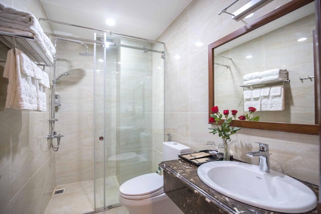 Koupelna v ubytování Roy Dala Hotel