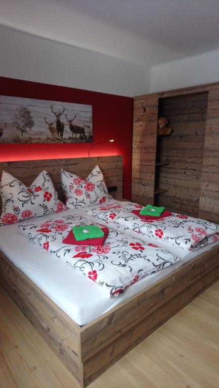 Postel nebo postele na pokoji v ubytování Haus Wastl