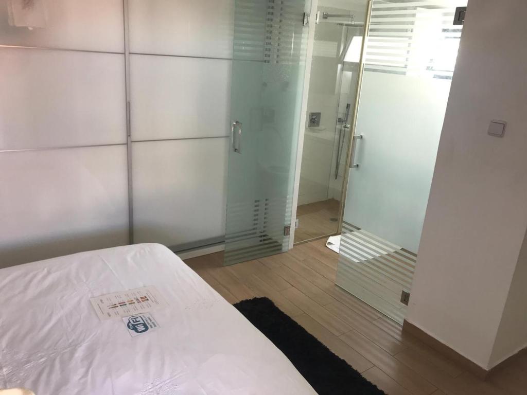 Charming Unit with Pool and Great Amenities - Double Room With Pool View