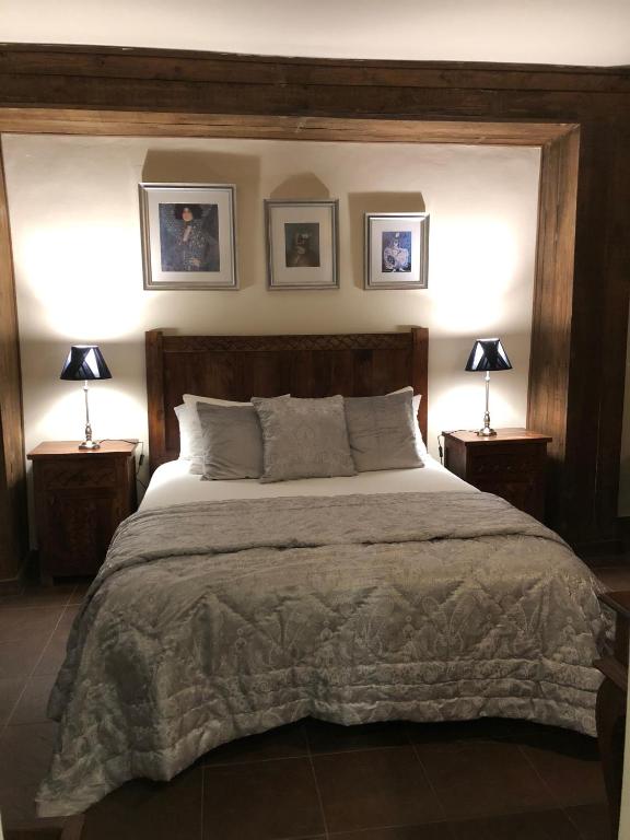 Postel nebo postele na pokoji v ubytování Hostal Avalon