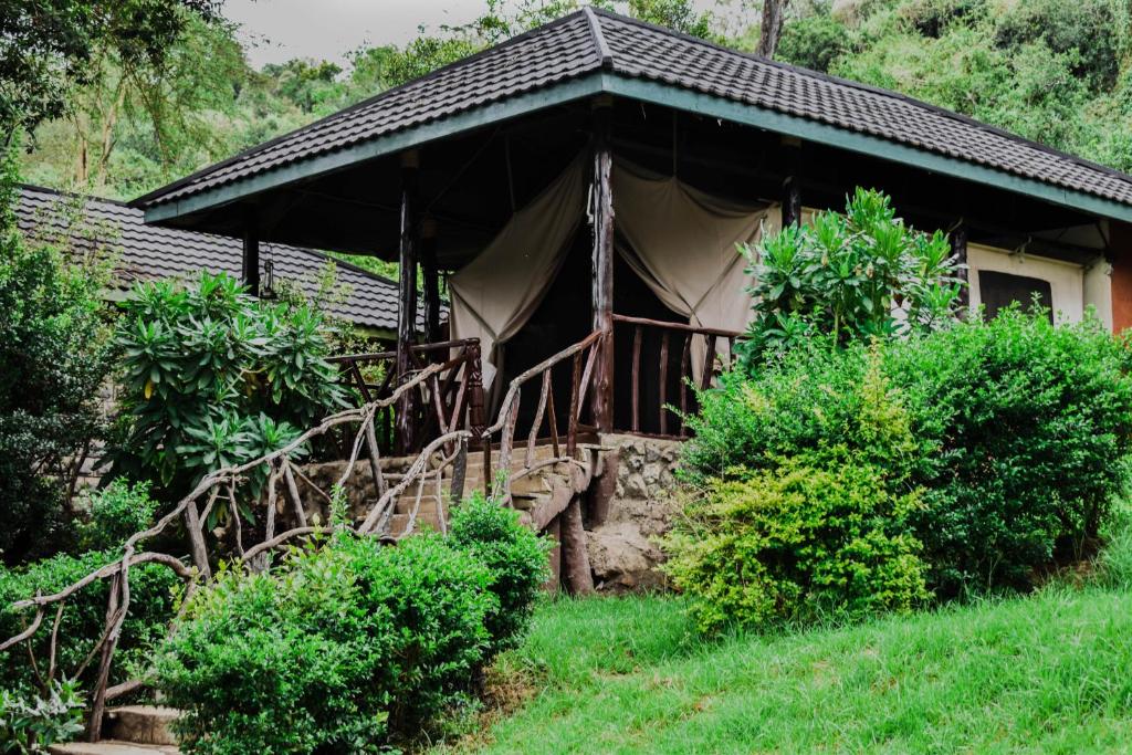 Zahrada ubytování Crater Lake Tented Camp And Game Sanctuary