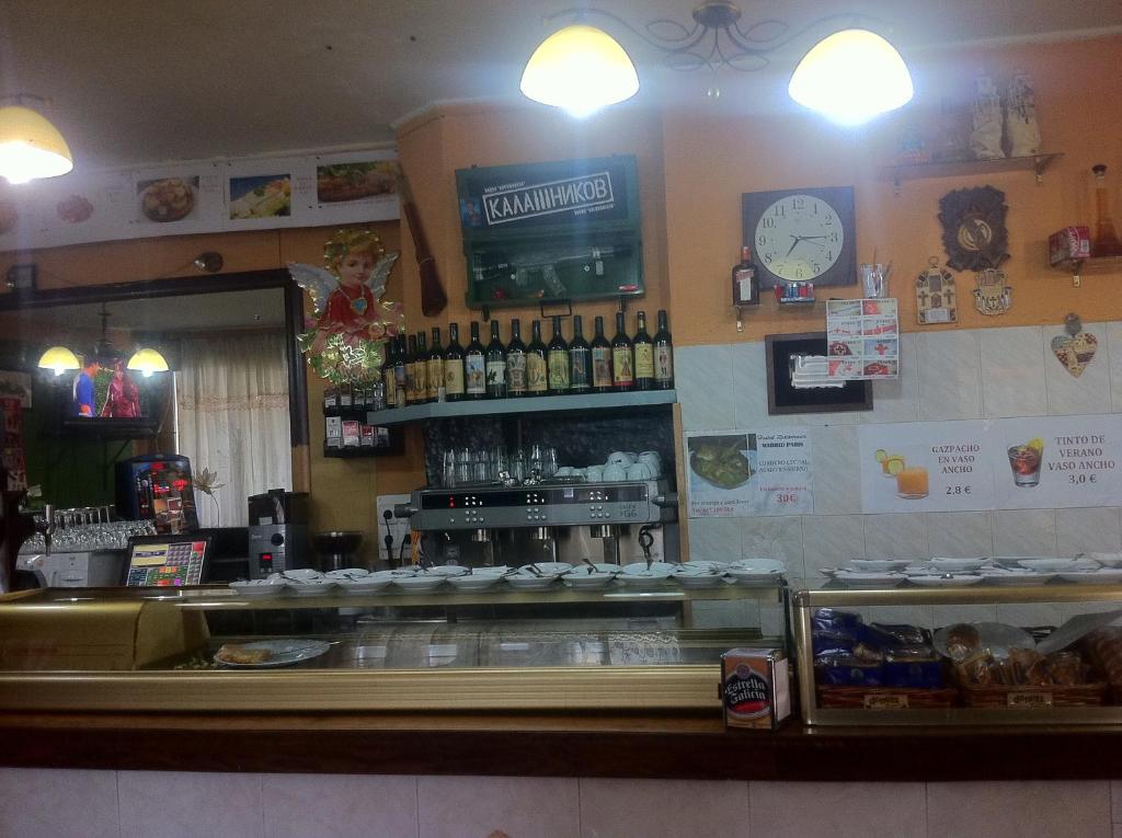 Nápoje v ubytování Hostal Madrid Paris