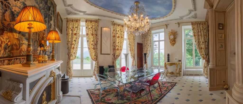 Posezení v ubytování Château de Druon