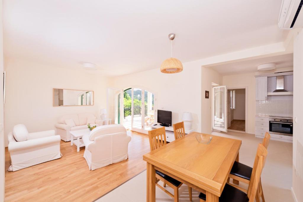 Kuchyň nebo kuchyňský kout v ubytování Apartment Olivia