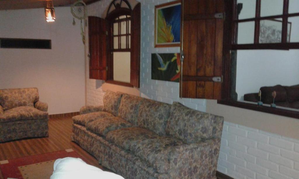 CASA DE CAMPO INTEIRA