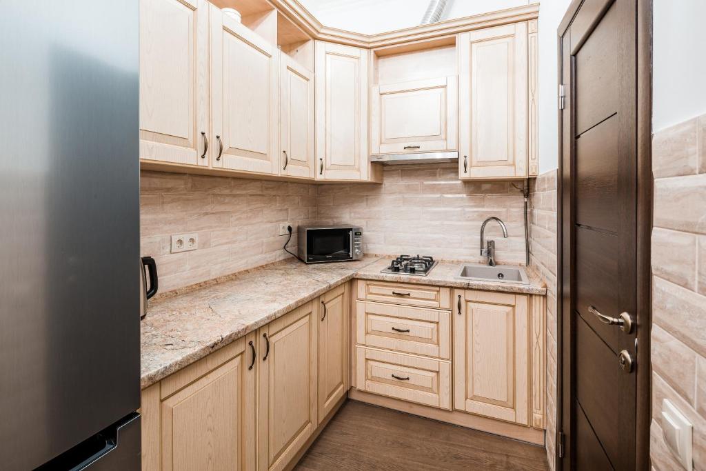 Romari apartment площа Міцкевича 5 фото 4