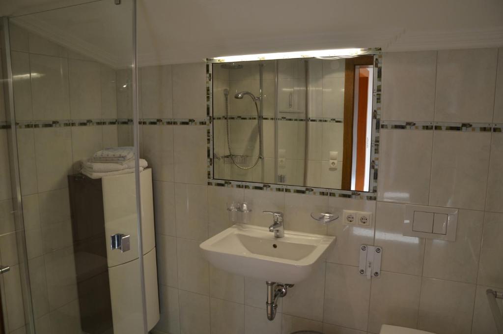 Gästehaus Garber - Wohnung Mit Balkon (6 Erwachsene)