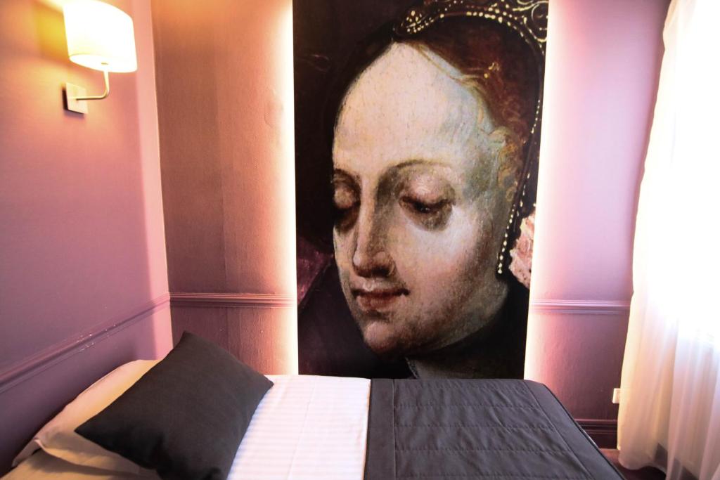 
Standard Single Room
