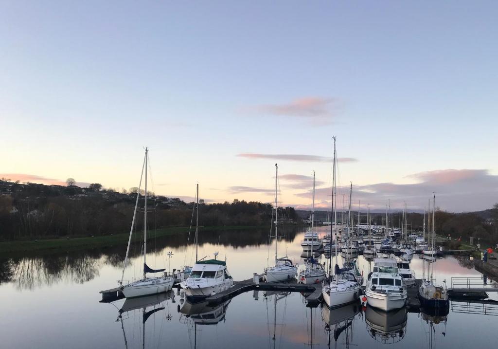 The Boat and Breakfast