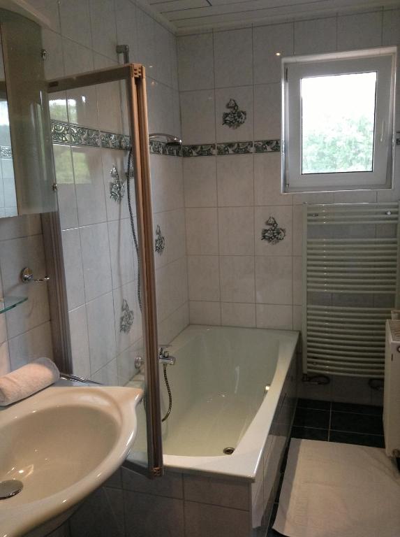 Koupelna v ubytování Gästehaus Renate