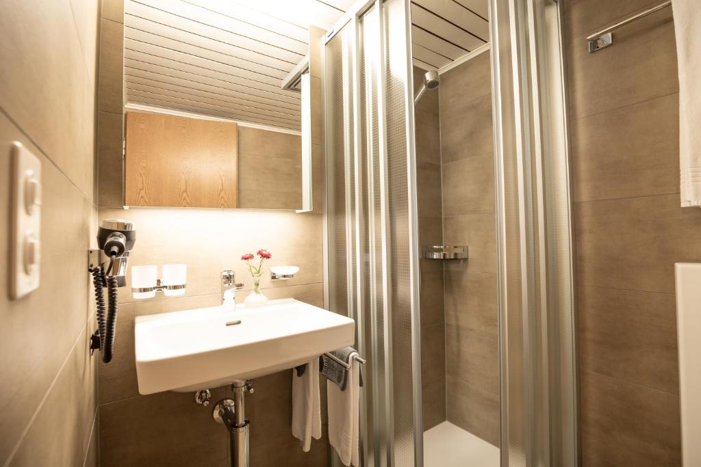 Koupelna v ubytování Hotel Tannenboden - Steinbock