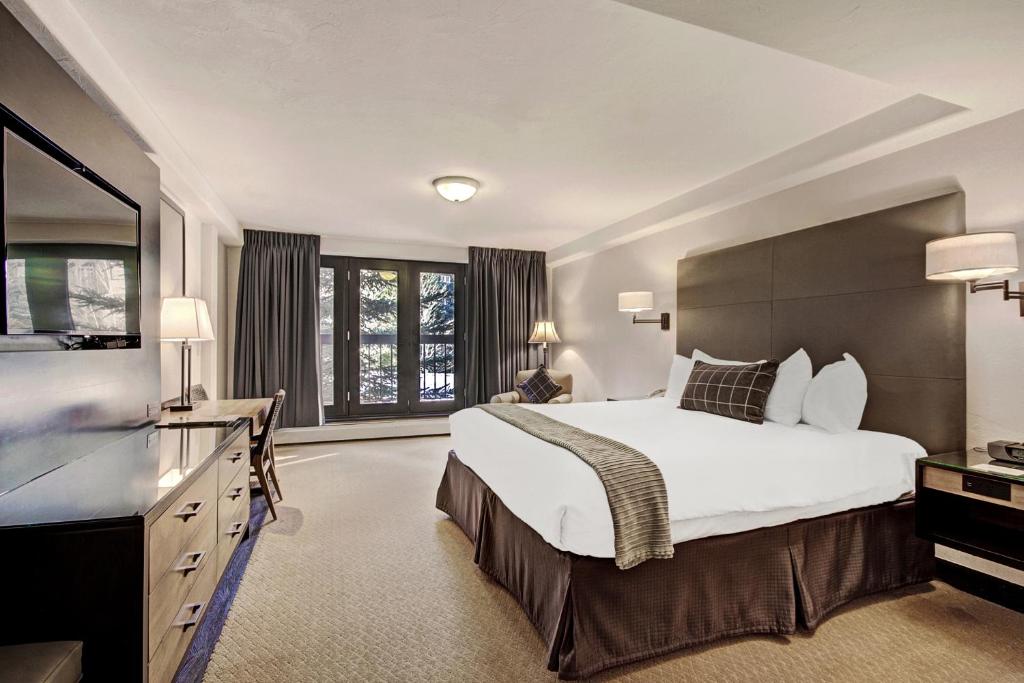 The Pines Lodge, a RockResort - 