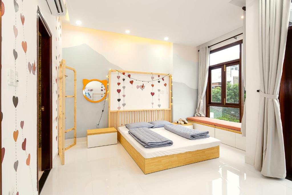 Siro House Da Nang Homestay - Double Room With Balcony