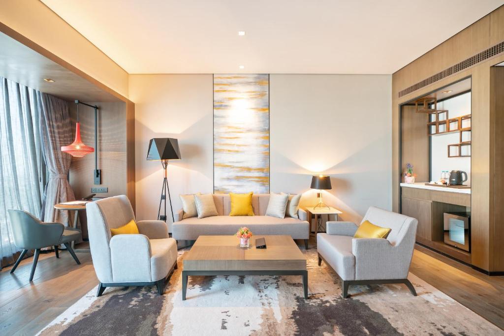 Posezení v ubytování Wyndham Grand Yangon