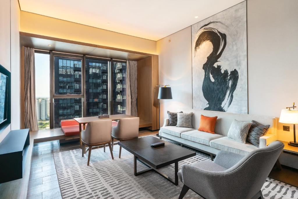 Posezení v ubytování Wyndham Grand Yangon