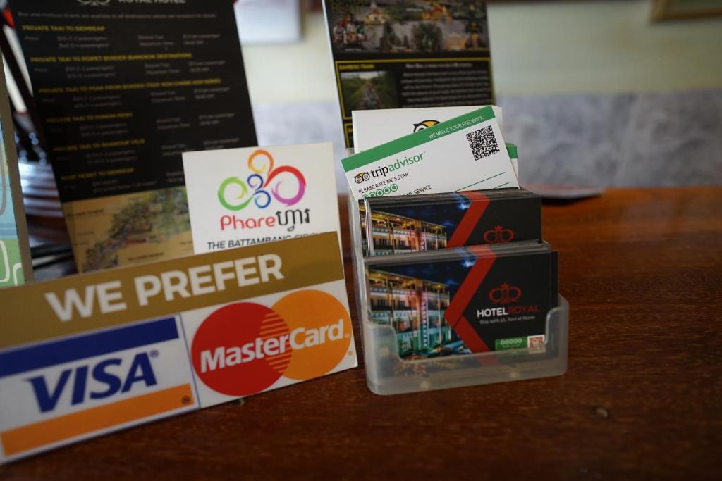 Certifikát, hodnocení, plakát nebo jiný dokument vystavený v ubytování Royal Hotel