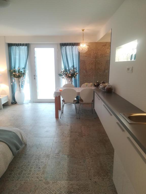 Angel's Nest Apartment - Apartment